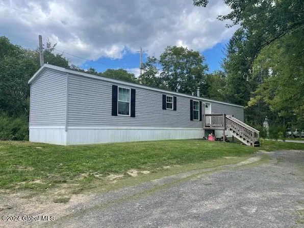 1415 Rudolph Weir Jr Road, Earlton, NY 12058