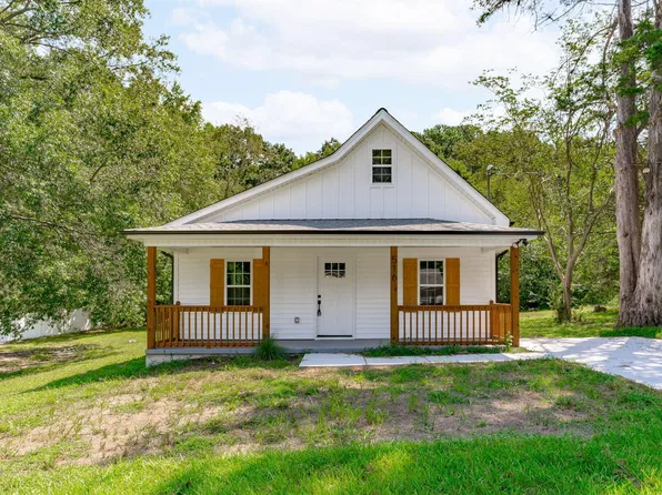 516 N Cypress St, Wendell, NC 27591