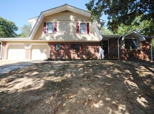 225 Rolling Ridge Dr, Chattanooga, TN 37421