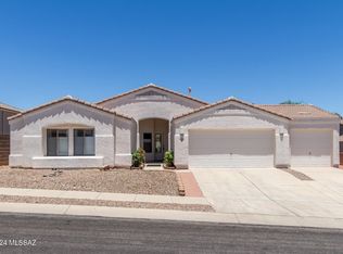 446 W Silvertip Rd, Tucson, AZ 85737