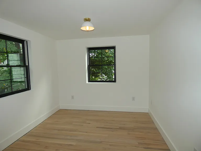 1401 Charles St #D — Photo 5