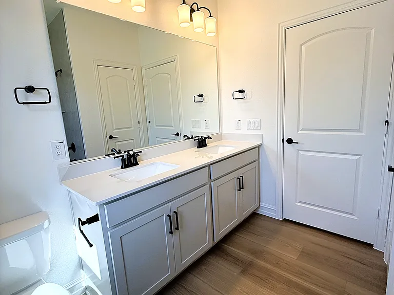 4349 Noble Ln — Photo 13