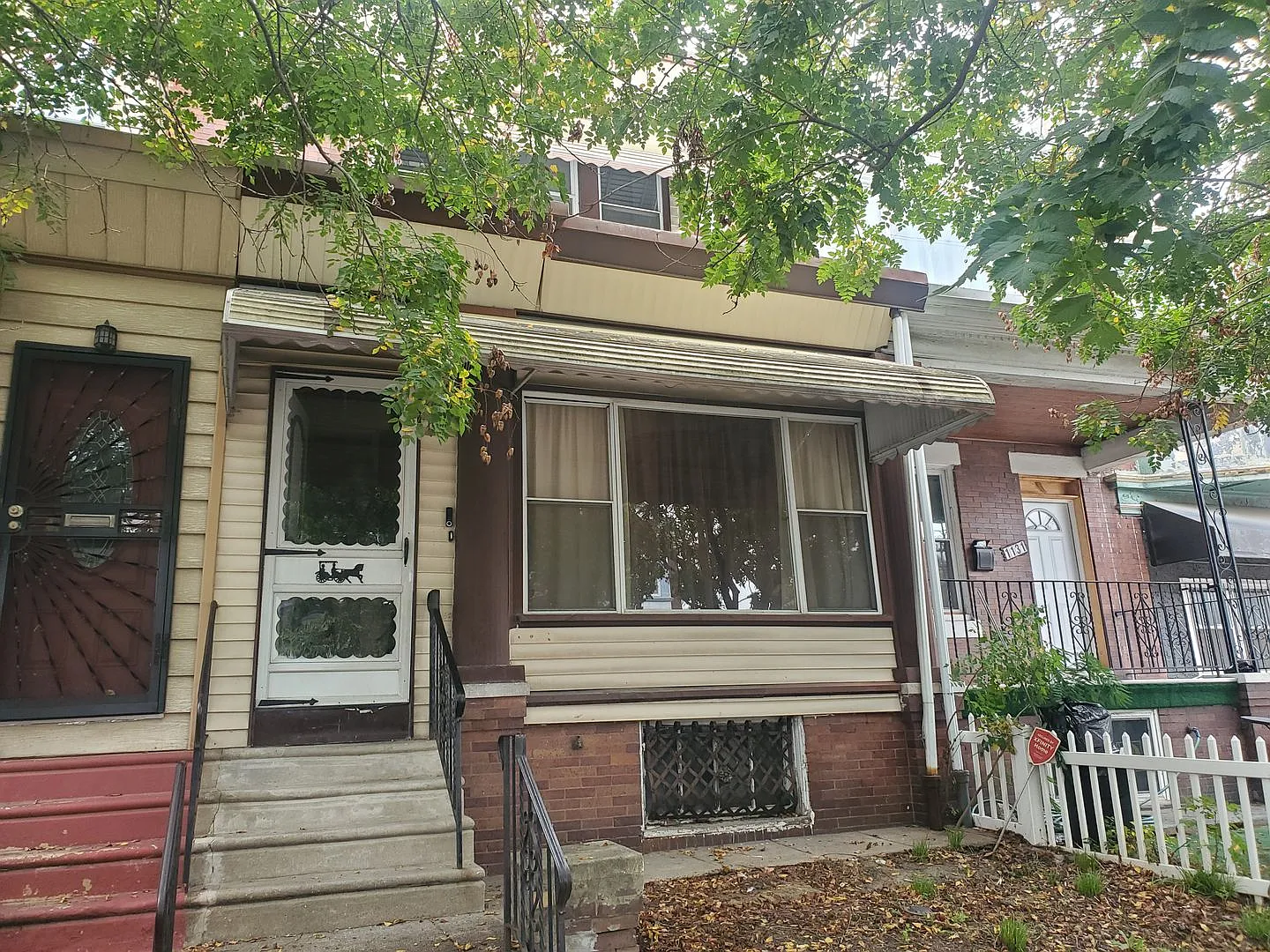 3 Bedroom House in Kingsessing — Photo 1