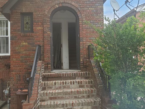 3rd image of 4170 De Reimer Ave