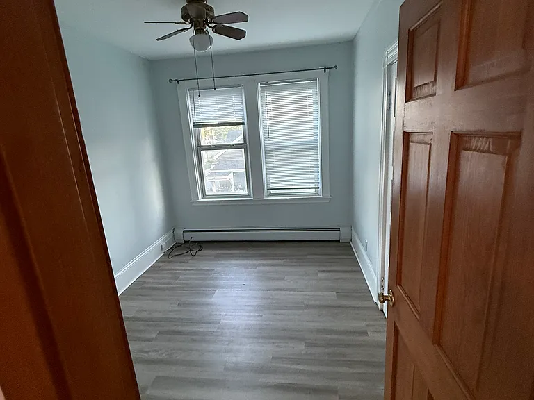 447 Ash St #1 — Photo 6