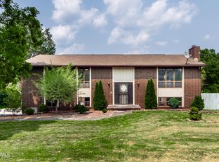 8028 Paradise Dr, Powell, TN 37849