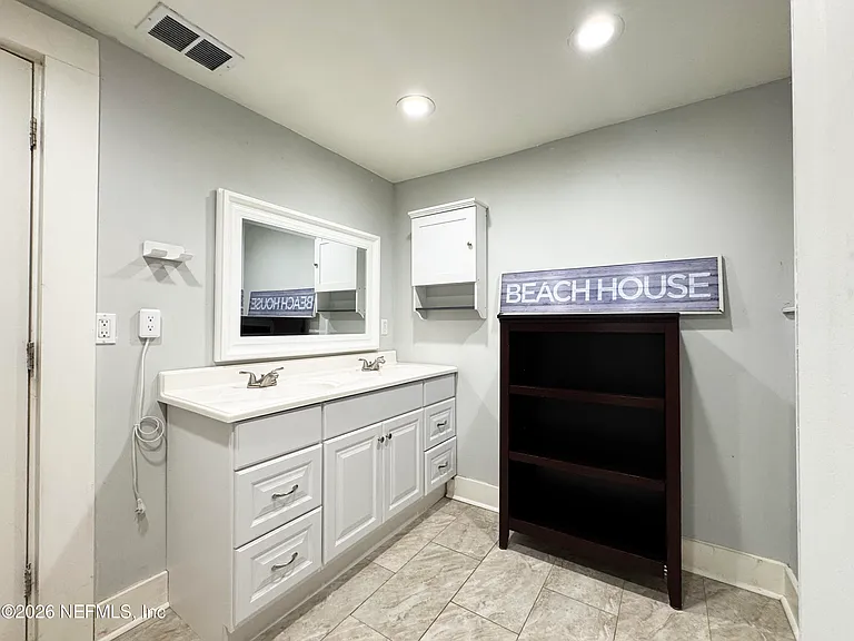 2745 Gilmore St — Photo 13