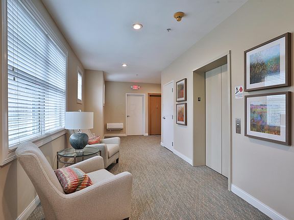 4th image of 8206 Mount Air Pl