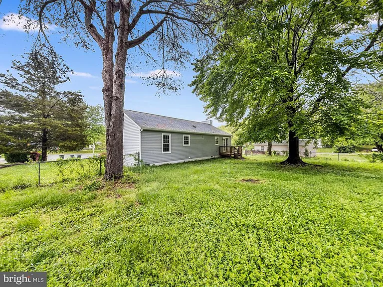 11802 Oakdale Ct — Photo 19