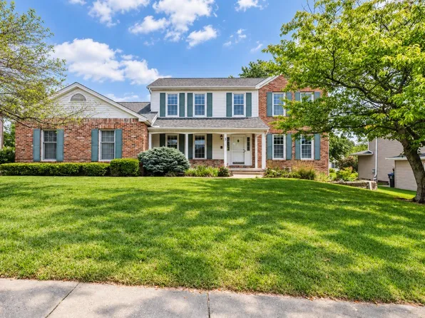 5 Cobblestone Ct, Bloomington, IL 61704