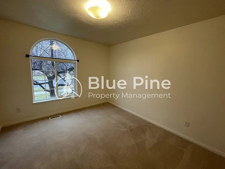 3863 Ridgeview Cir — Photo 13
