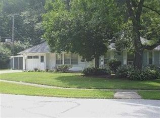 465 Crescent Dr, Berea, OH
