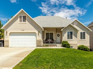 5718 W Silver Rose Cir, Herriman, UT 84096