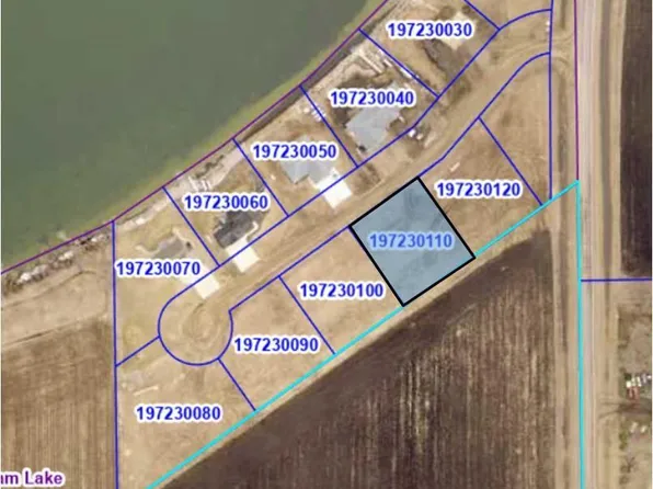 1142 Bingham Lake Dr, Bingham Lake, MN 56118