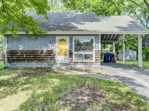2797 Dawnview Dr, Florissant, MO 63031