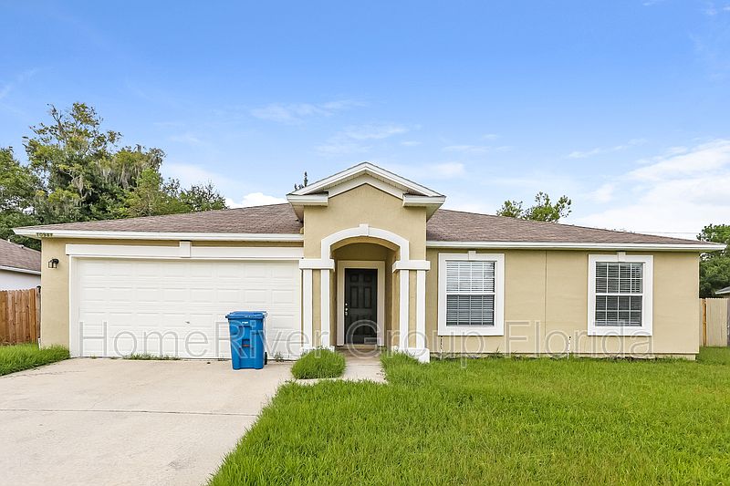 1st image of 10981 River Falls Dr