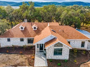 2580 Goat Hill Rd, Lakehills, TX 78063