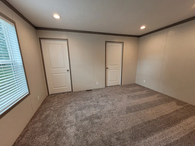 855 W Jefferson St #167 — Photo 5