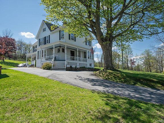 3rd image of 14 Maple Avenue