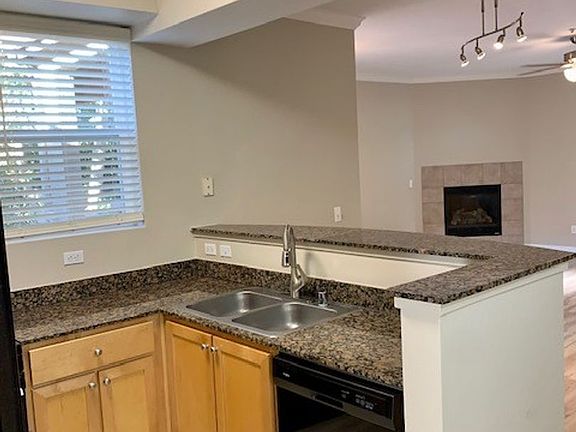 5th image of 2751 W River Dr #440
