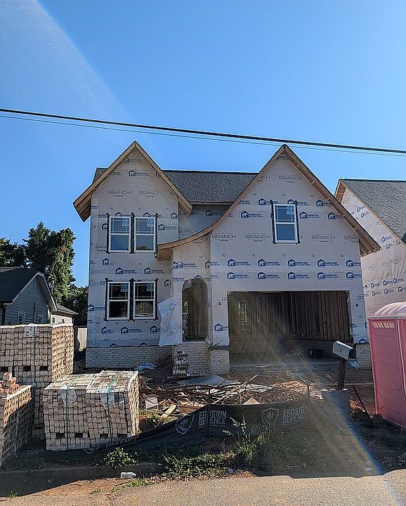 1st image of 504 Church St