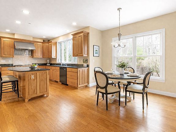 3rd image of 42 Ironworks Rd