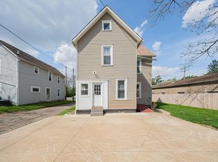 351 W William St, Delaware, OH 43015