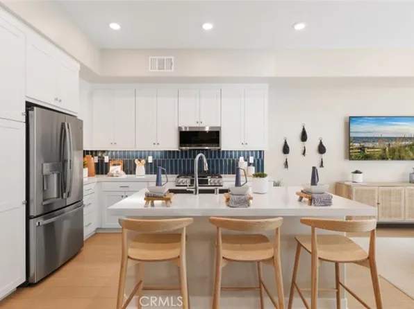 995 Poppy Ct, Montebello, CA 90640