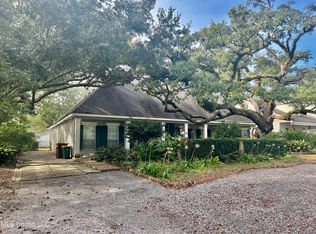 11 Japonica Dr, Pass Christian, MS 39571