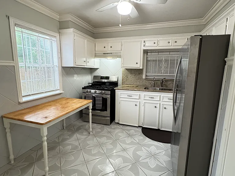 743 Coral St — Photo 61