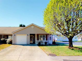 1110 Woodsprings Dr, Knoxville, TN 37923