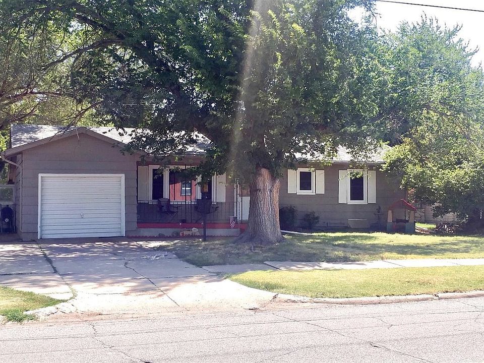 1st image of 1913 Roach St