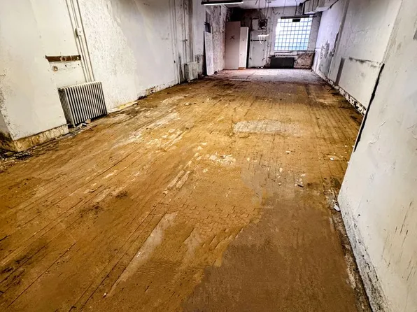 Spacious Commercial Space. Vaulted Ceiling Commercial *Raw* Space, 4914 Lancaster Ave, Philadelphia, PA 19131