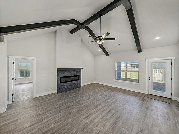 3rd image of 6906 Basswood Ave