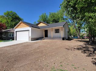 717 N Madison Ave, Sedgwick, KS 67135