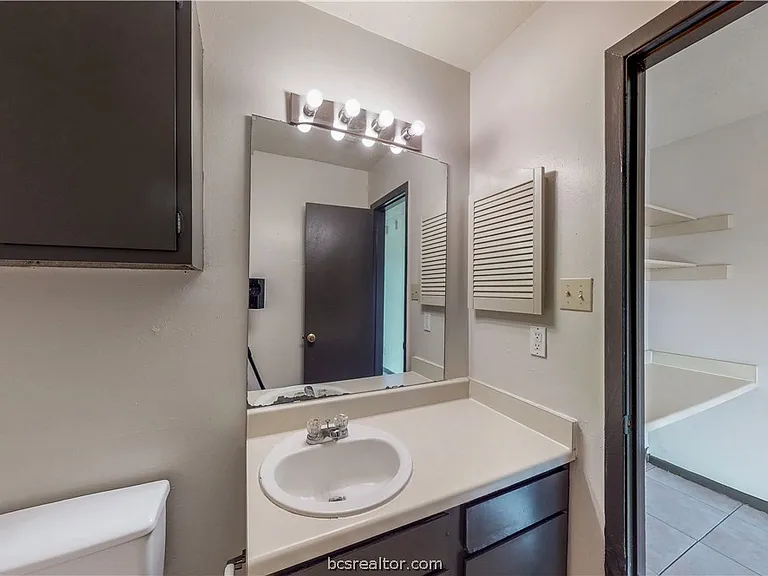 725 Peppertree Dr #22 — Photo 39