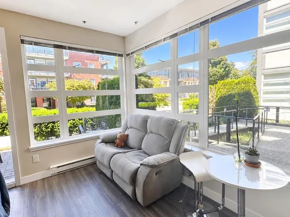 5692 Kings Rd #109, Greater Vancouver, BC V6T 1K8