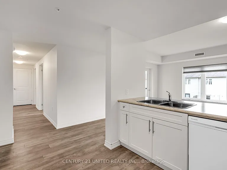 82 Munroe St #102 — Photo 25
