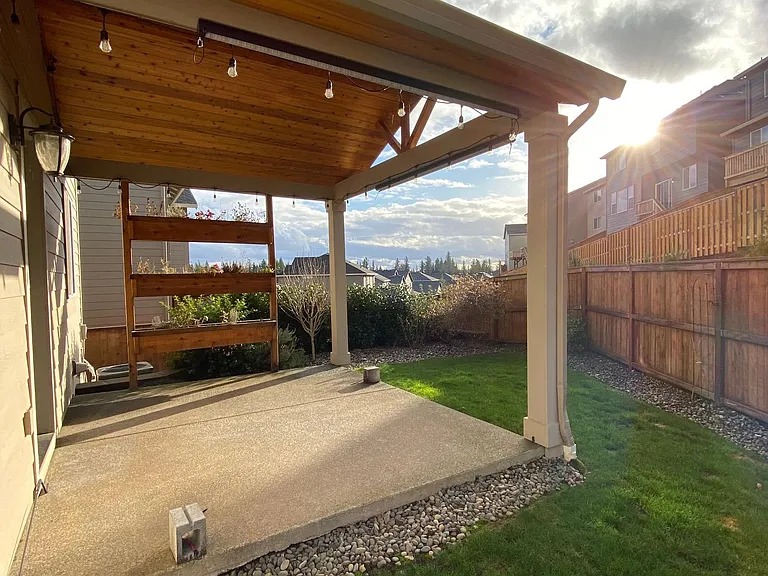 3715 NE Sitka Dr — Photo 10