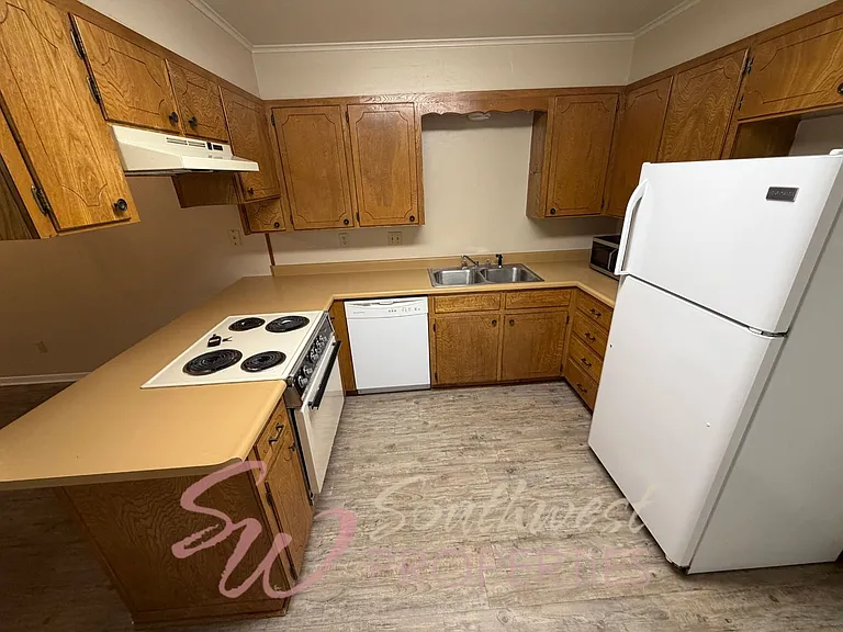 107 Willow Ln #A — Photo 10