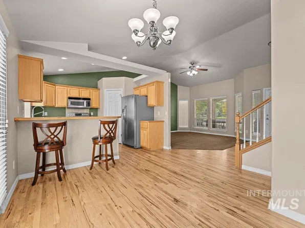 3750 N Rhodes Ave, Meridian, ID 83646