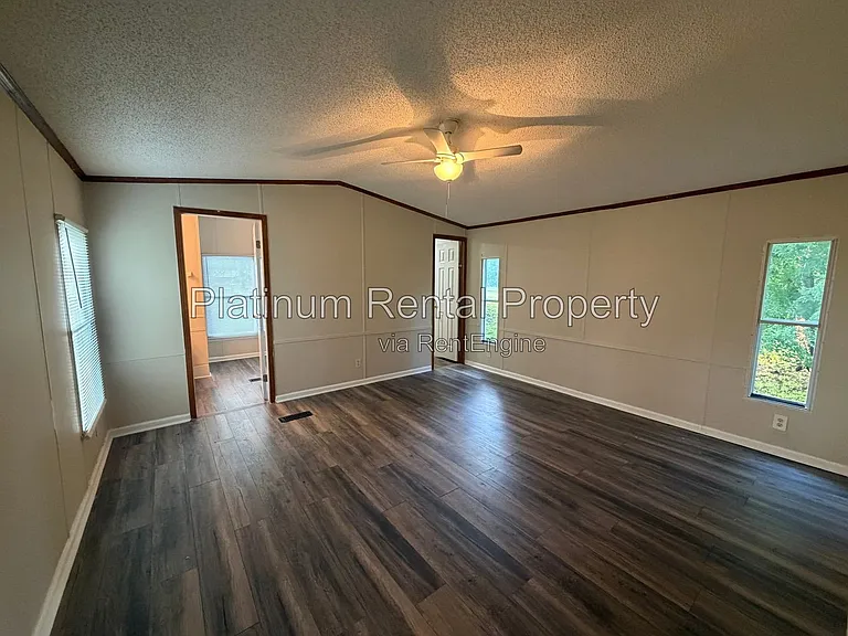 4432 Brandy Ln SE — Photo 12