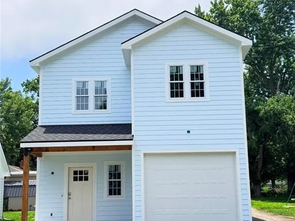 607 N Mead St, Osborn, MO 64429