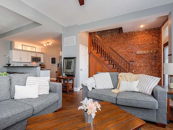 5th image of 5634 Botanical Ave