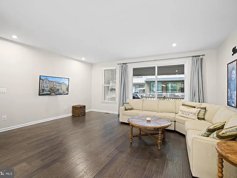22255 Sims Ter — Photo 13