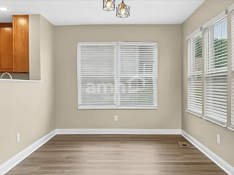 4402 Coveflower Ct — Photo 6