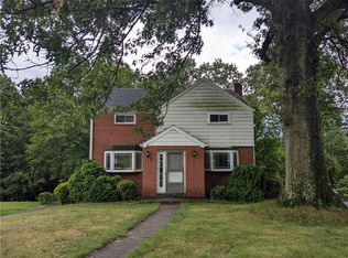 415 Meadow Rd, Glenshaw, PA 15116