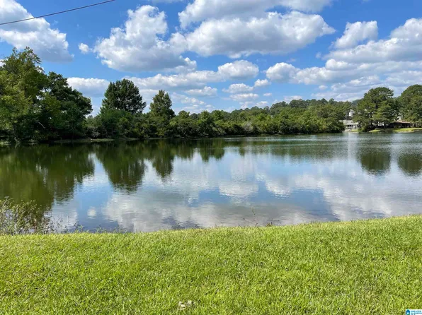 2710 Altadena Lake Rd, Birmingham, AL 35243