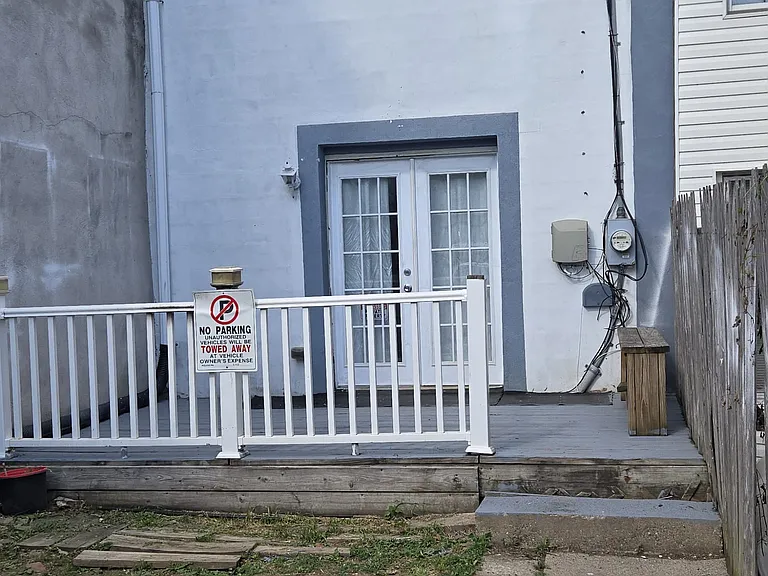 622 N Penn St — Photo 2