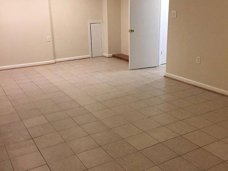 6320 Bentham Ct — Photo 10